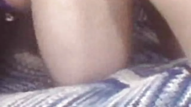 Sara Stone和Erica Lauren被無法控制地吞噬