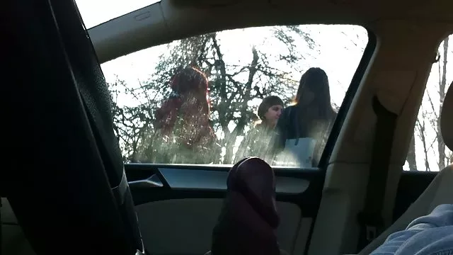 豐滿的英國人沐浴在暨
